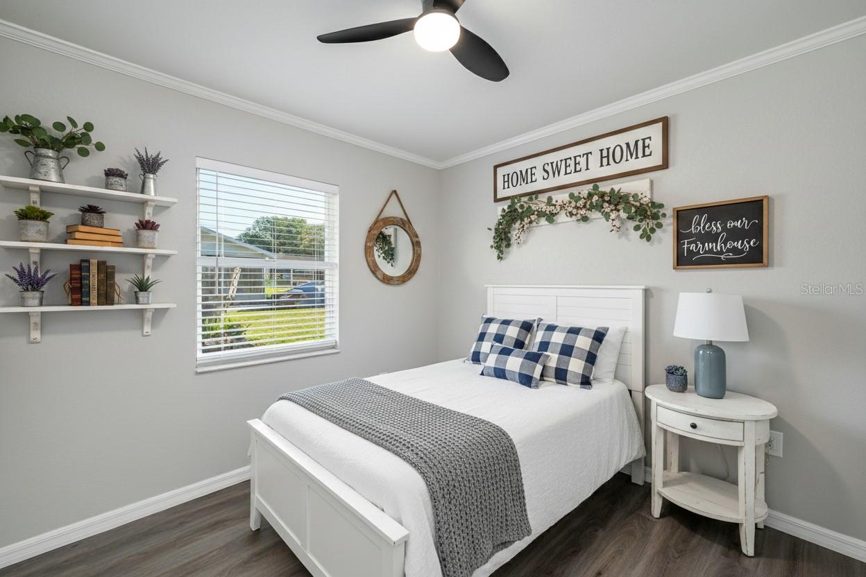 SUNRISE PARK - Residential