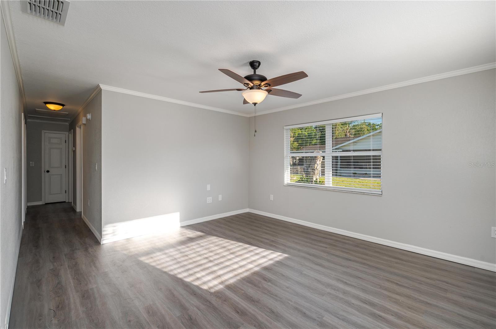 SUNRISE PARK - Residential