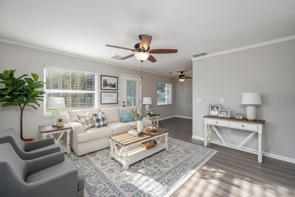 SUNRISE PARK - Residential