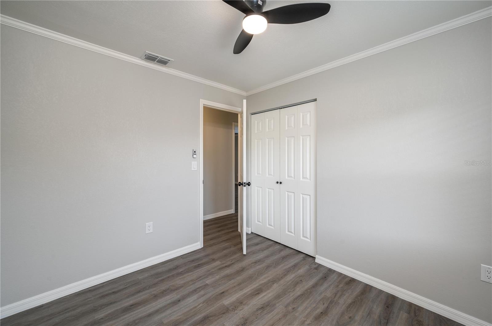 SUNRISE PARK - Residential