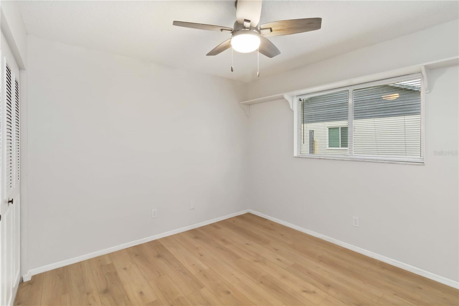 BELLE OAK VILLAS - Residential