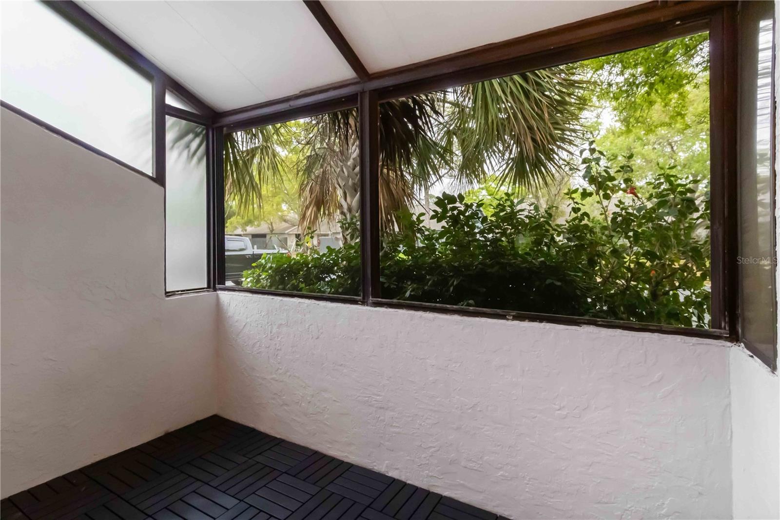 BELLE OAK VILLAS - Residential