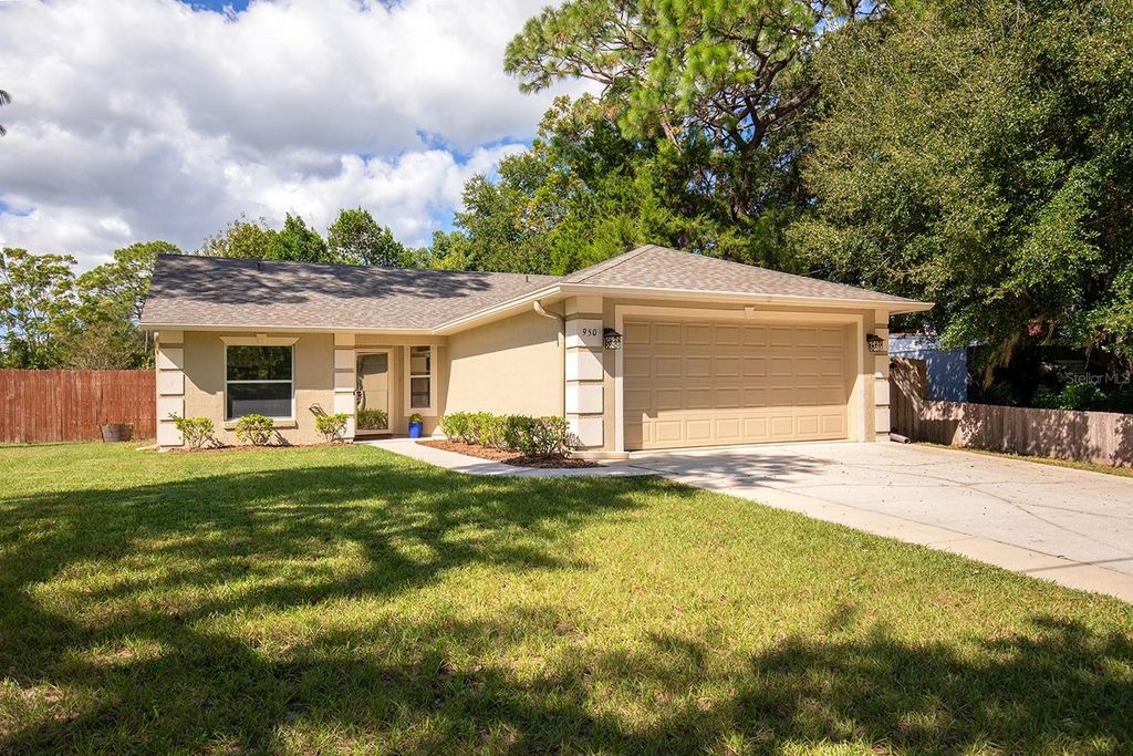 Photo of 950 Spring Garden Street, Altamonte Springs, FL 32701 (MLS # O6356152)