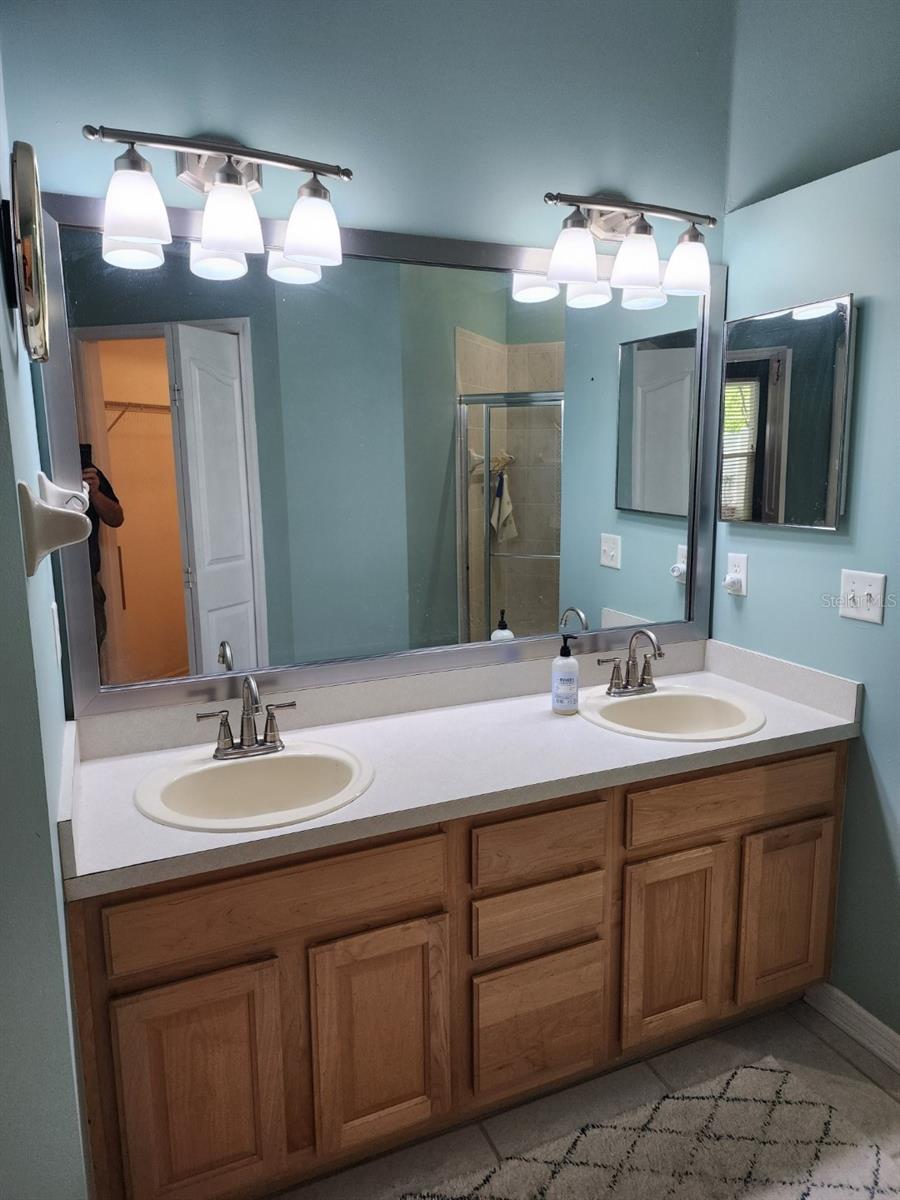 CAMBRIDGE VILLAS PH I & II - Residential