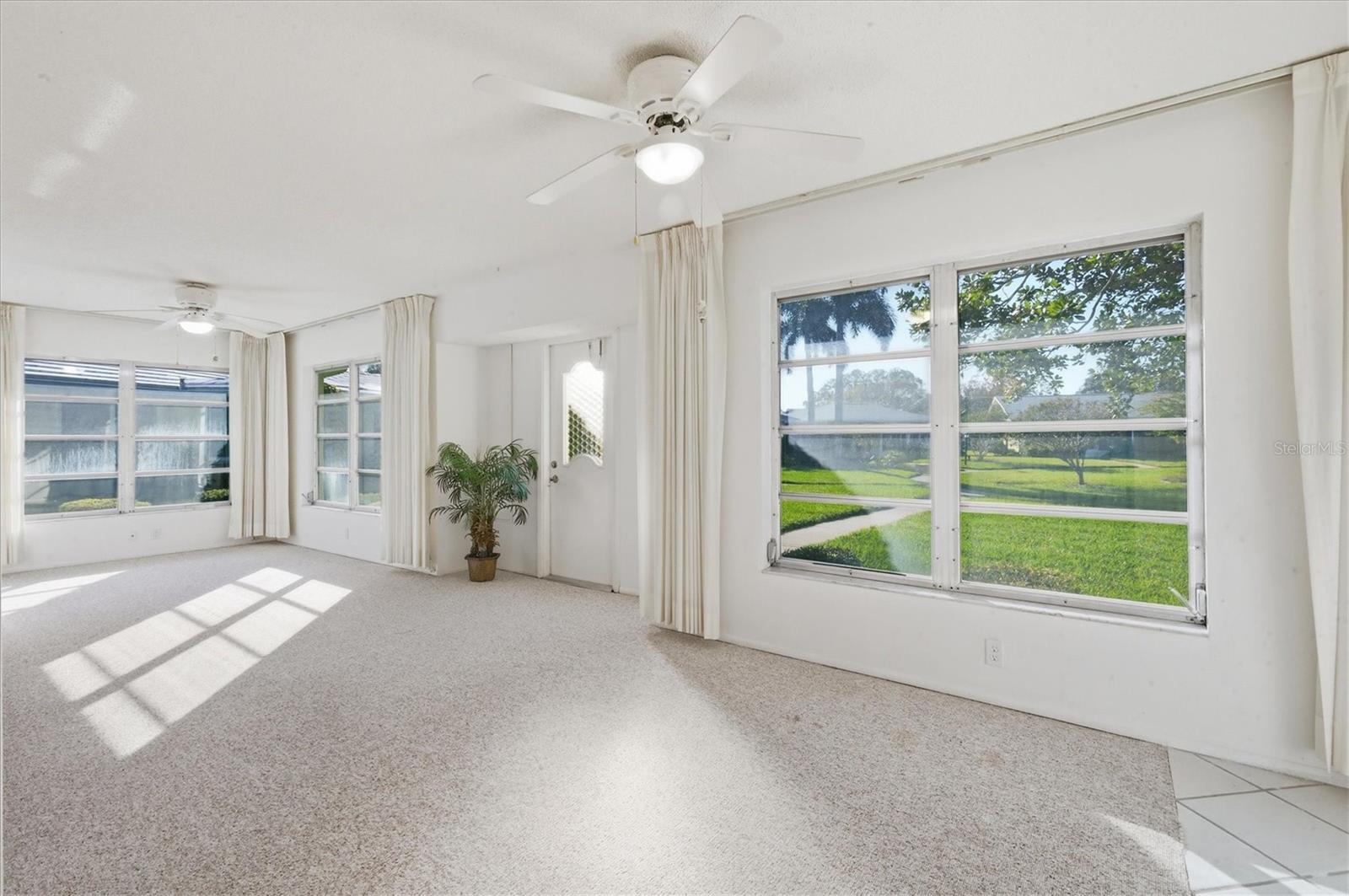 VILLAGE GREEN OF BRADENTON SEC 4 - Residential