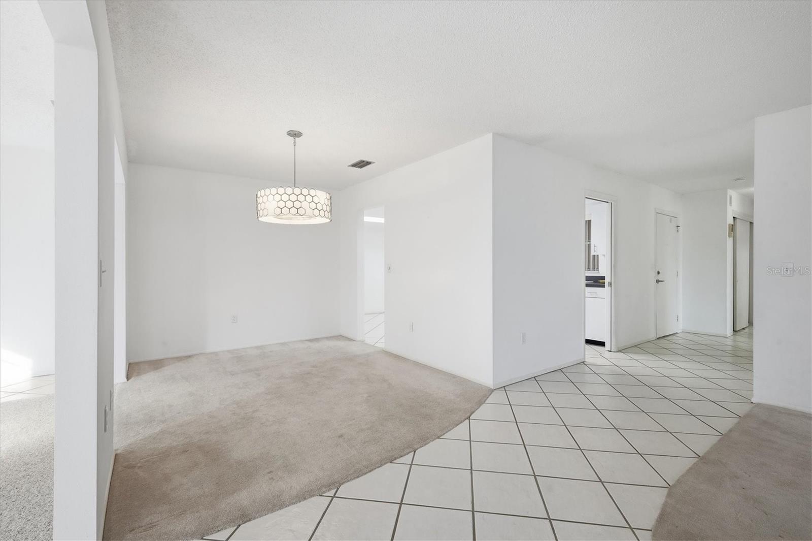 VILLAGE GREEN OF BRADENTON SEC 4 - Residential