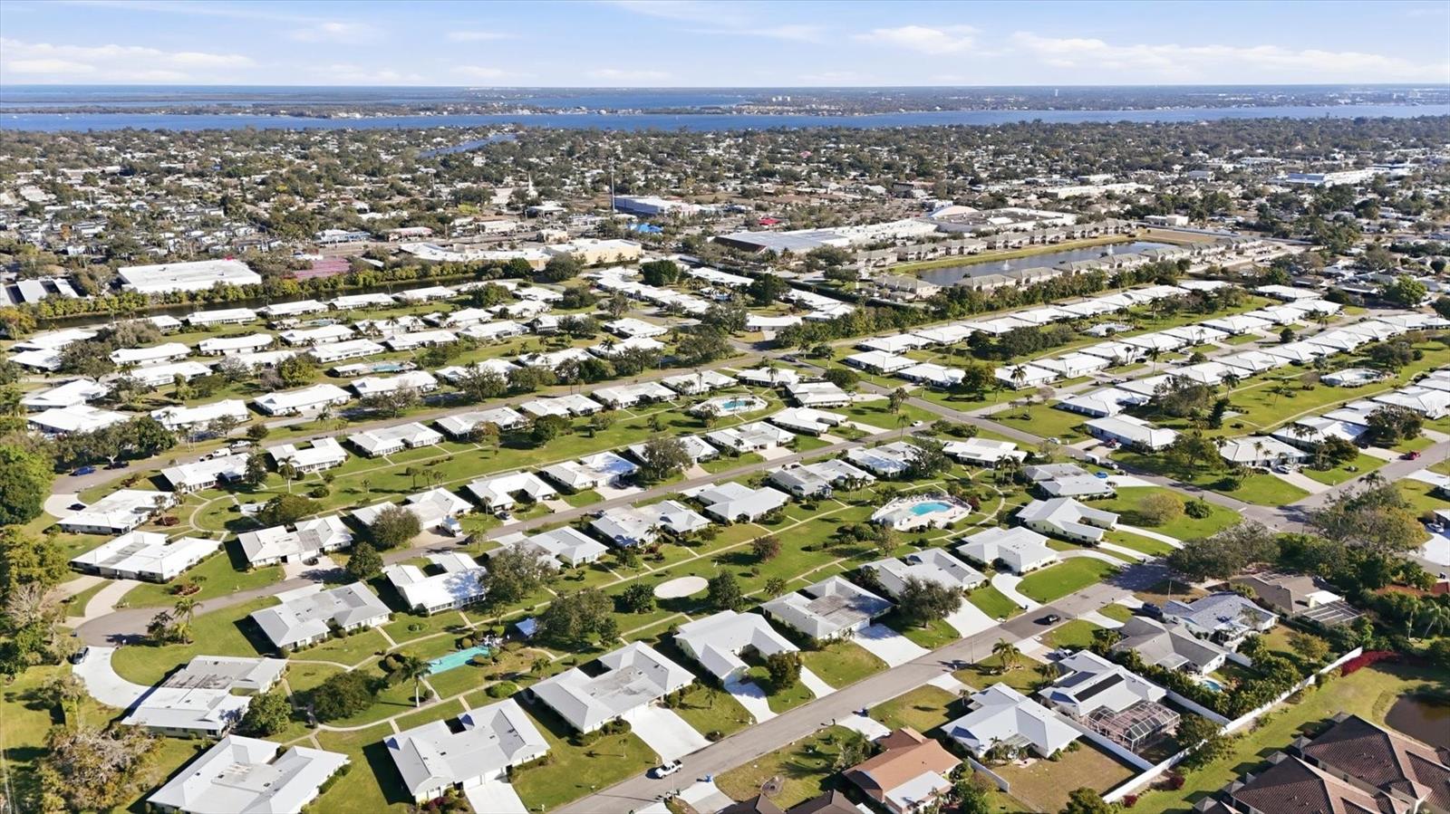 VILLAGE GREEN OF BRADENTON SEC 4 - Residential