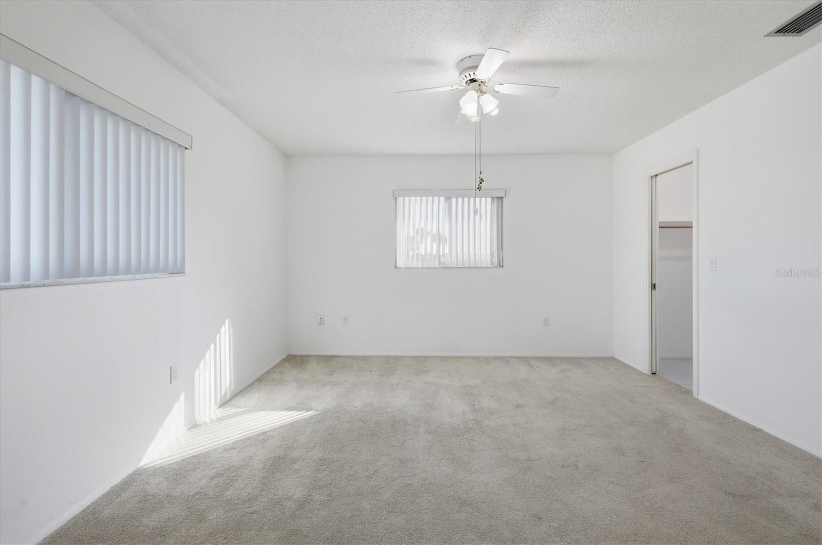 VILLAGE GREEN OF BRADENTON SEC 4 - Residential