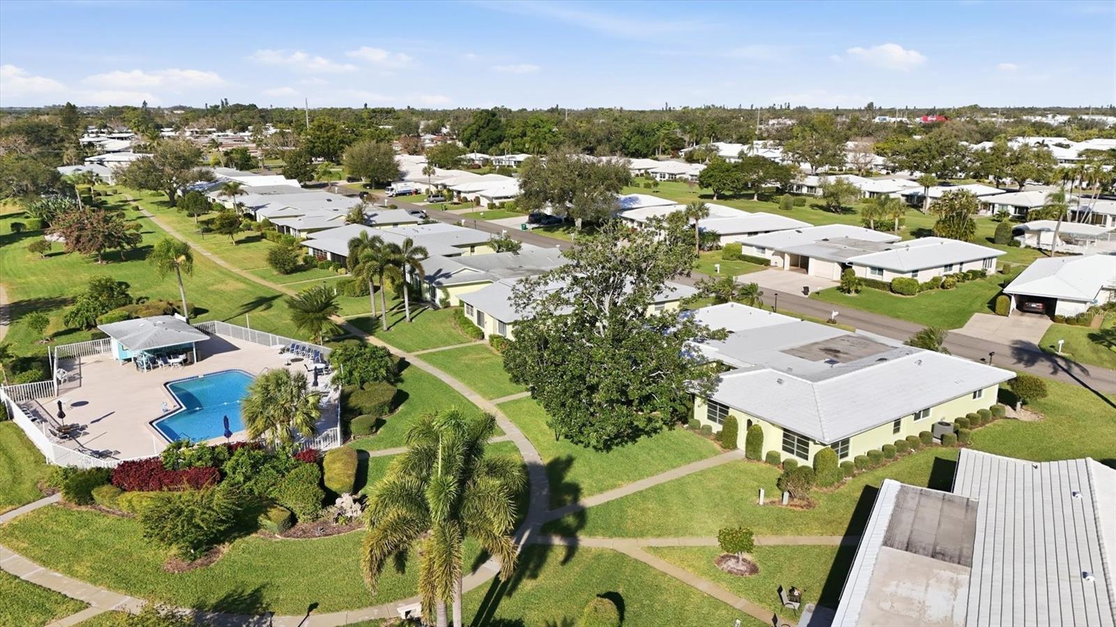 VILLAGE GREEN OF BRADENTON SEC 4 - Residential