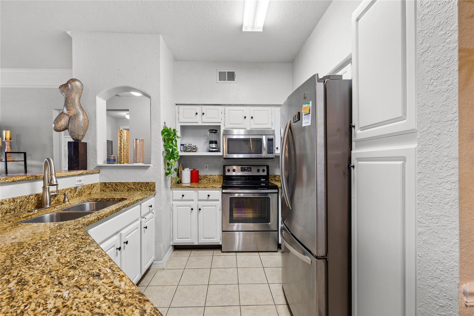 HAMPTONS/METROWEST - Residential