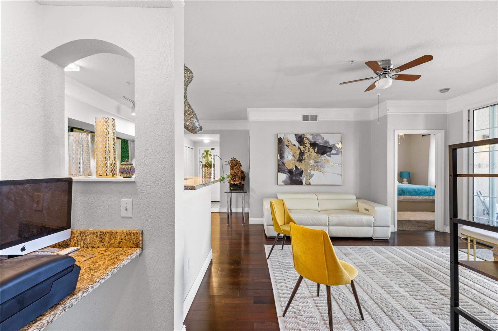 HAMPTONS/METROWEST - Residential