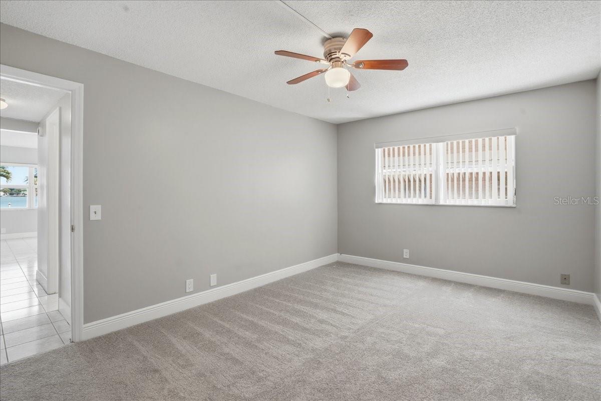 SHORE CREST BLDG - Residential