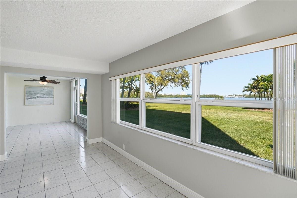 SHORE CREST BLDG - Residential