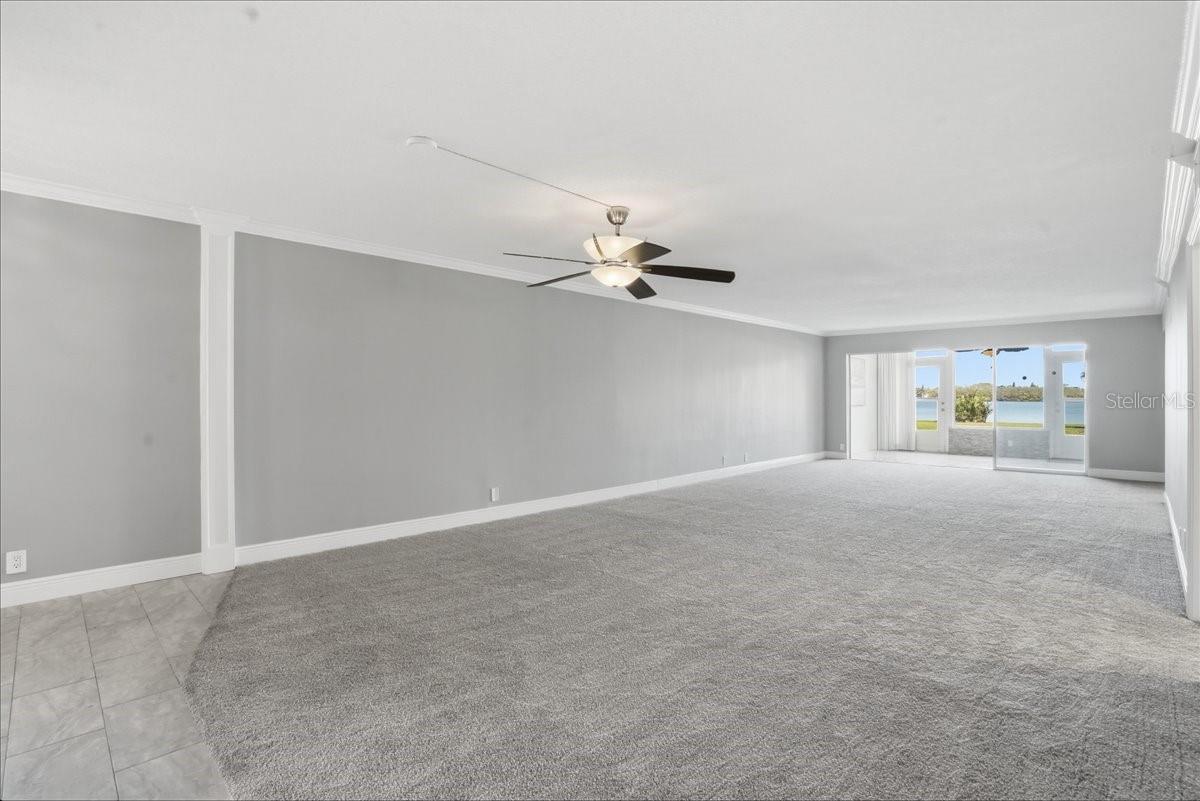 SHORE CREST BLDG - Residential