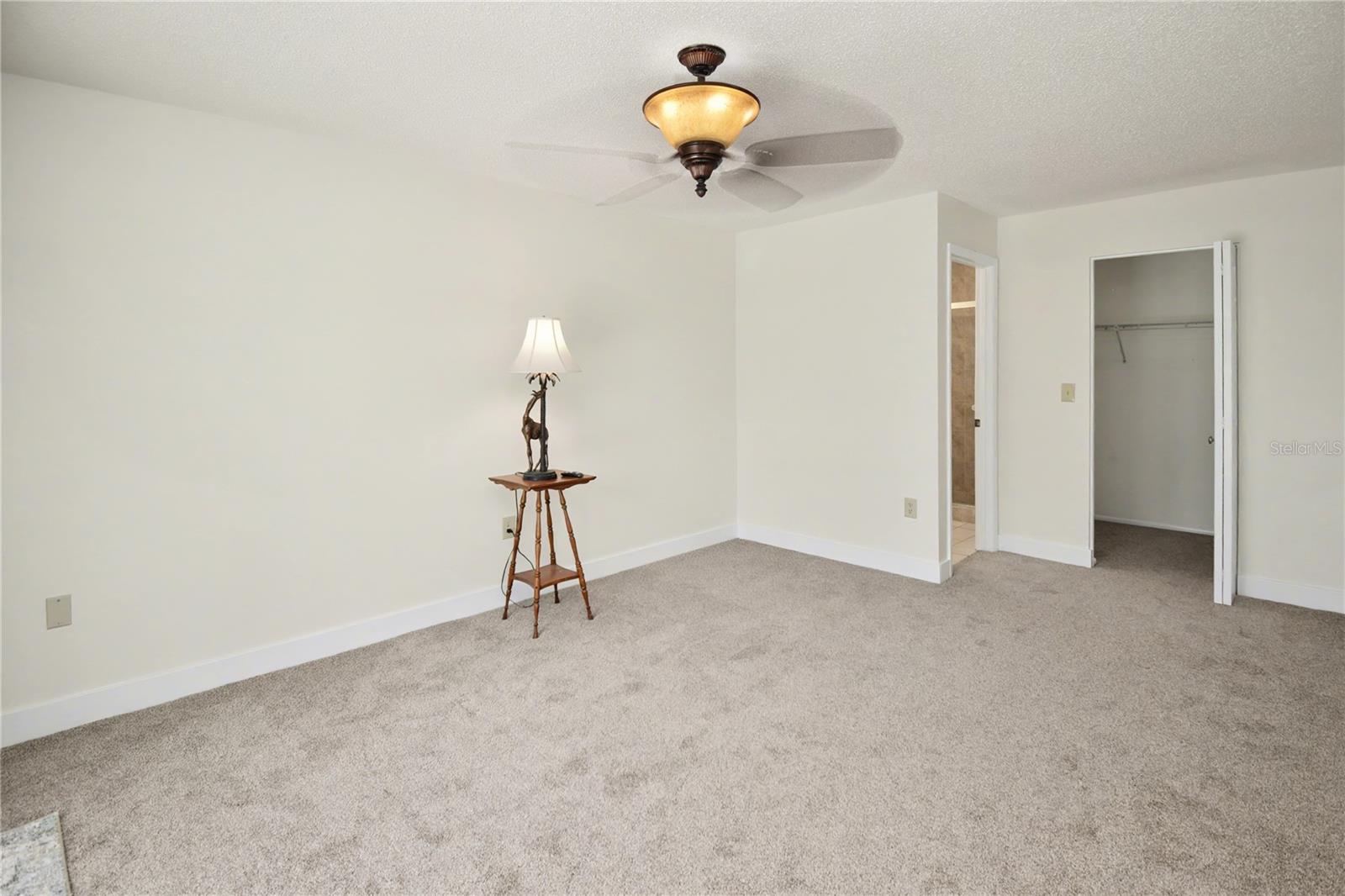 LAKE SARASOTA - Residential