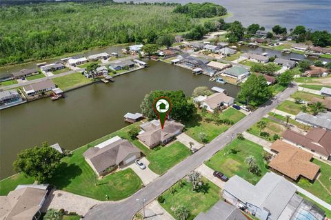 Photo of 26632 W Cove Drive, Tavares, FL 32778 (MLS # TB8502177)