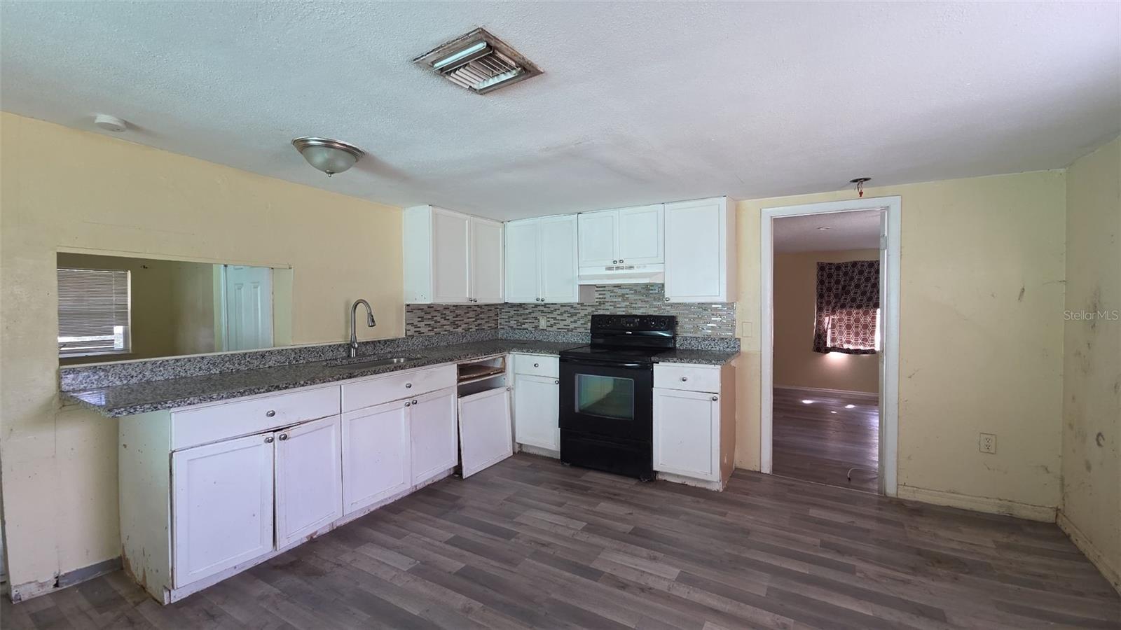 38 S NORMANDALE AVENUE