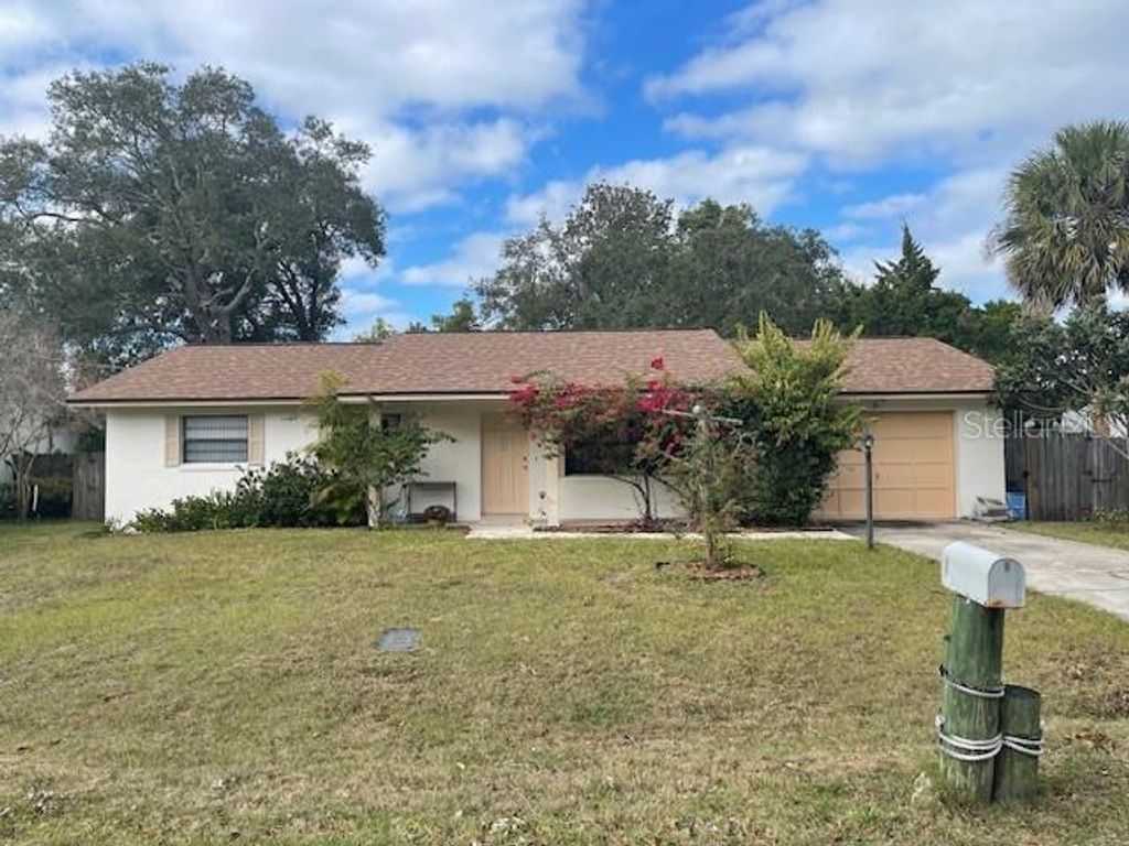 Photo of 7 Ferris Lane, Palm Coast, FL 32137 (MLS # FC314615)