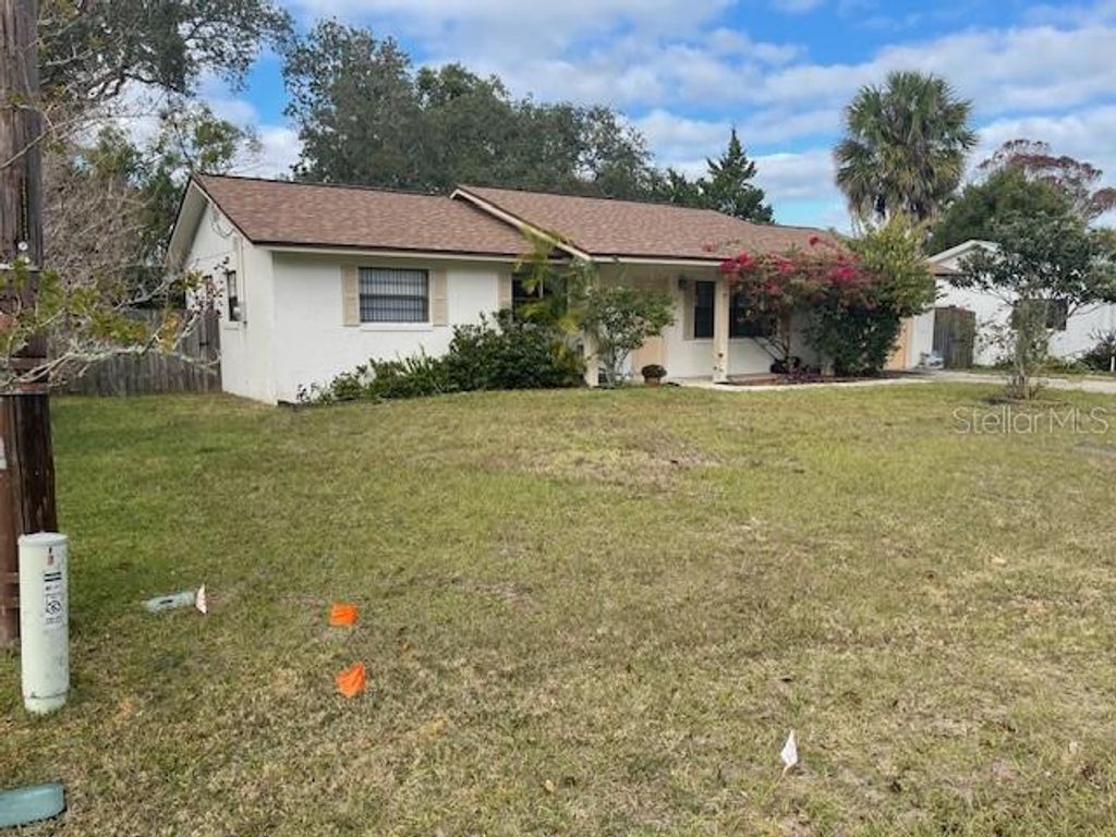 Photo of 7 Ferris Lane, Palm Coast, FL 32137 (MLS # FC314615)