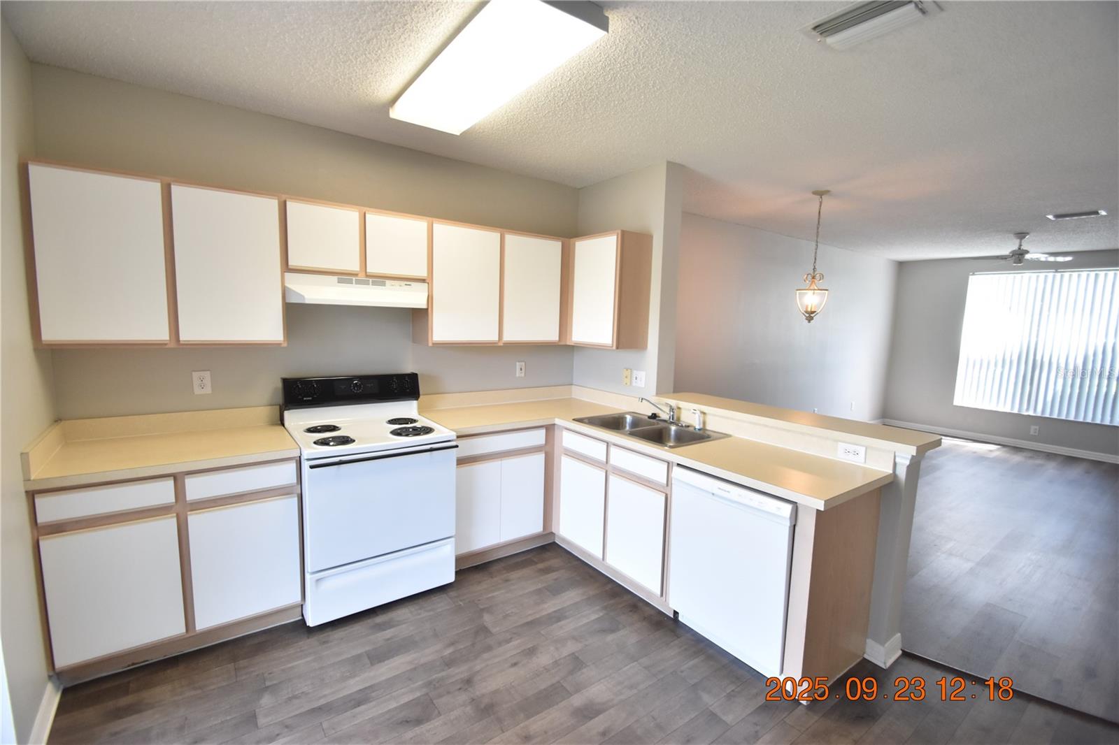 OSPREY RUN TWNHMS PH 1A - Residential Lease