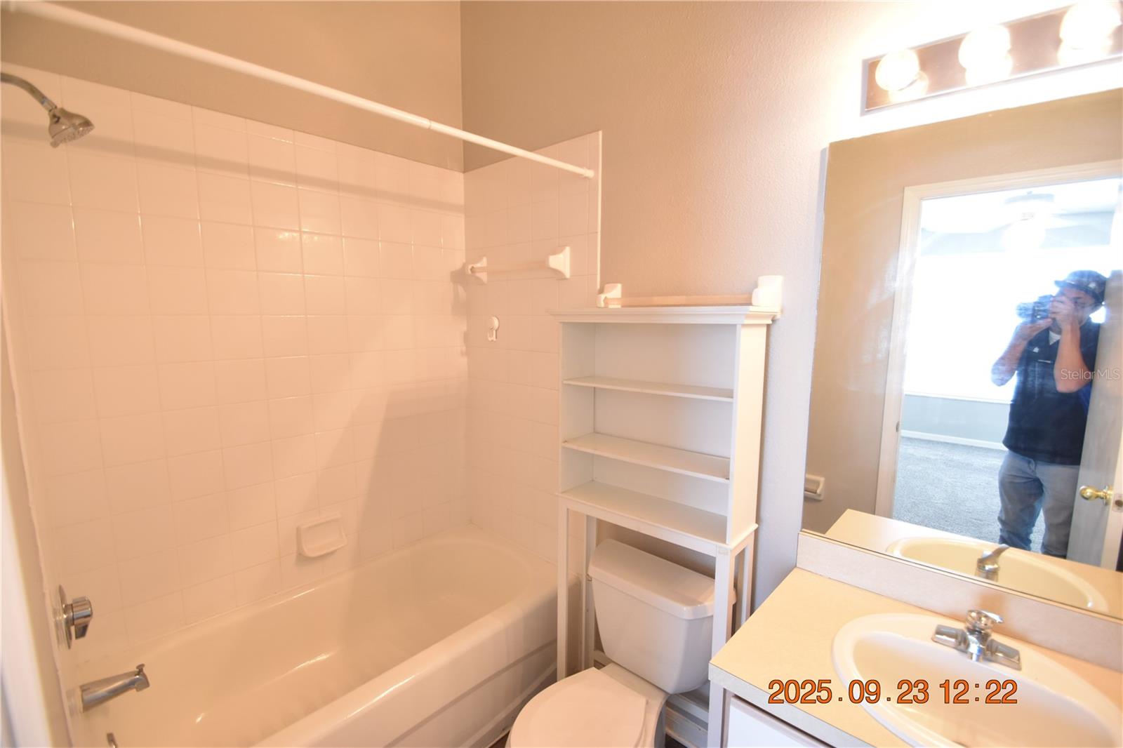 OSPREY RUN TWNHMS PH 1A - Residential Lease