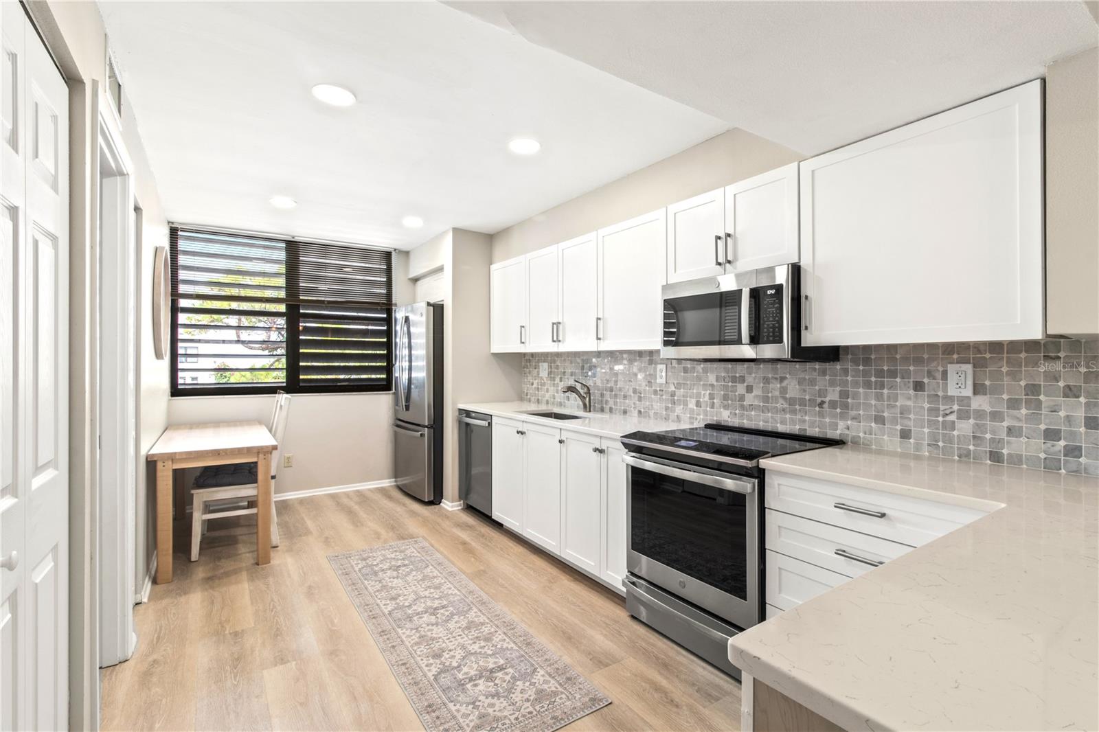 BAYPORT BCH & TEN PH A - Residential Lease