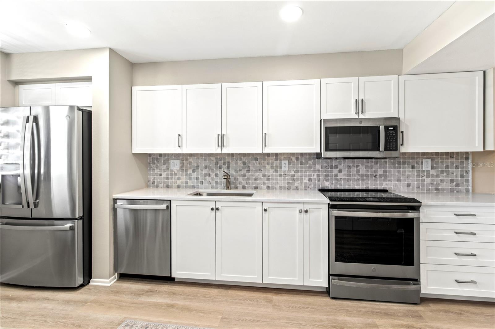 BAYPORT BCH & TEN PH A - Residential Lease