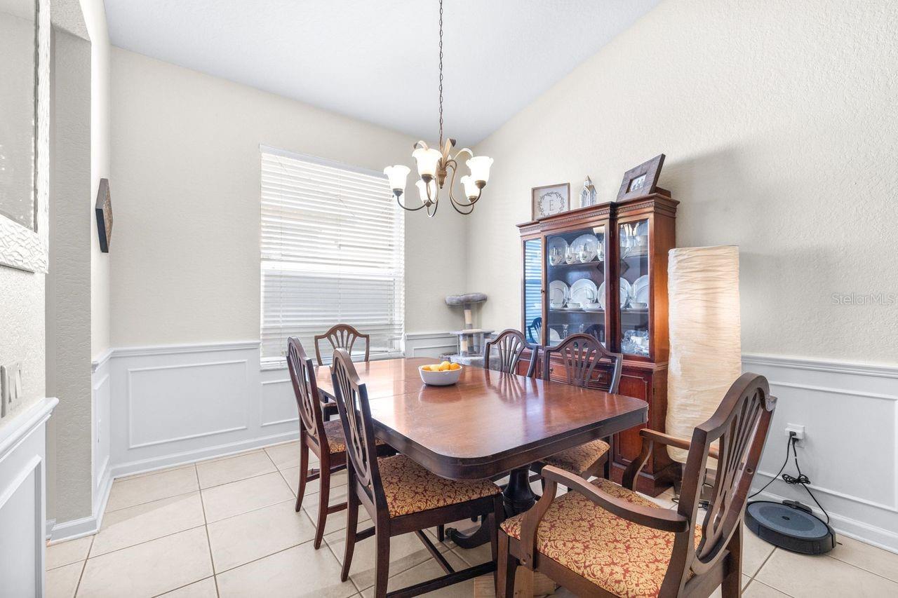 LAKES/WINDERMERE-PEACHTREE - Residential