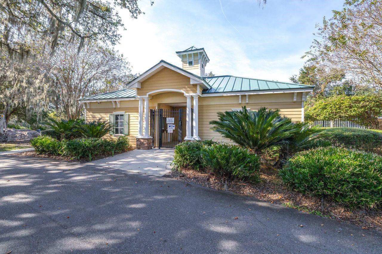 LAKES/WINDERMERE-PEACHTREE - Residential