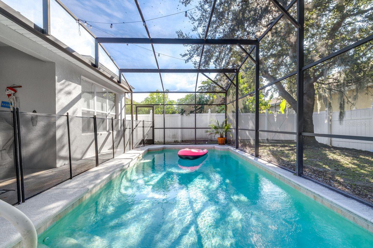 LAKES/WINDERMERE-PEACHTREE - Residential