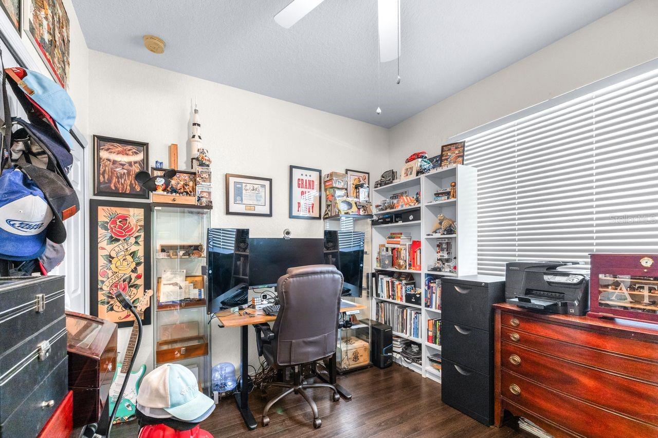 LAKES/WINDERMERE-PEACHTREE - Residential