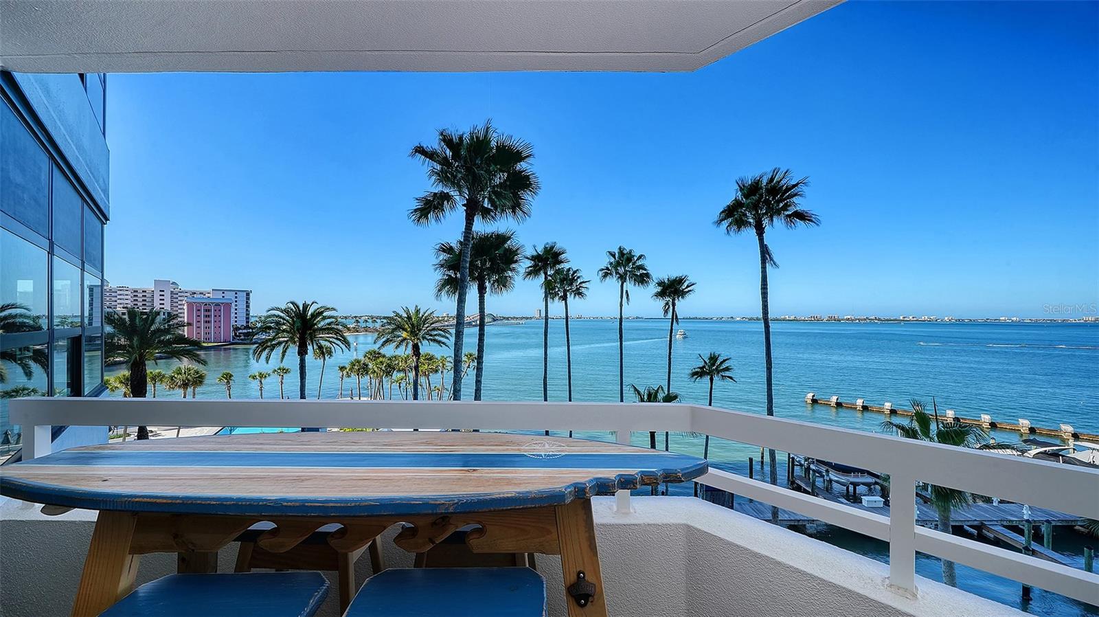 CONDO ON THE BAY TOWER I - Residential