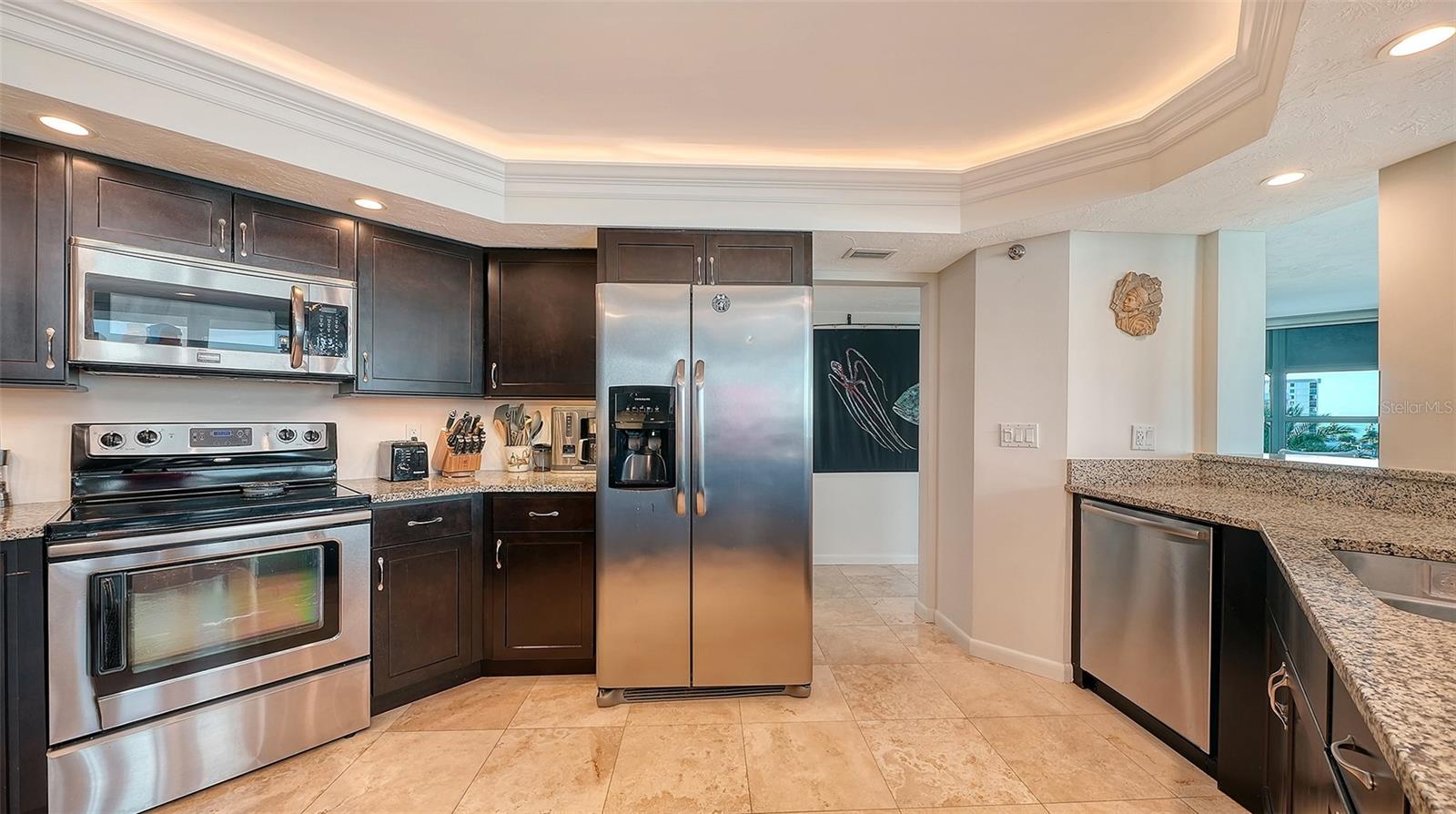 CONDO ON THE BAY TOWER I - Residential