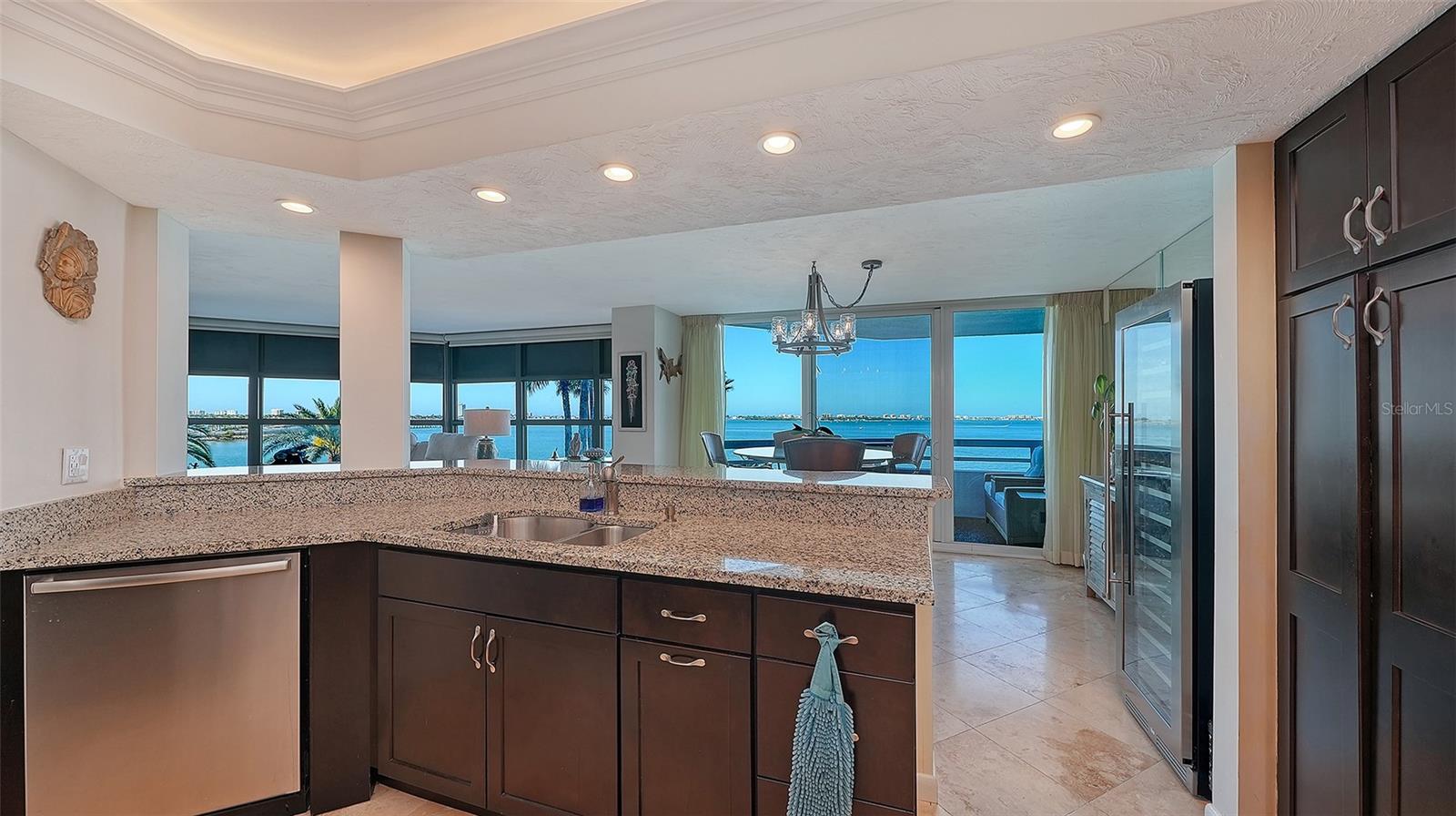 CONDO ON THE BAY TOWER I - Residential