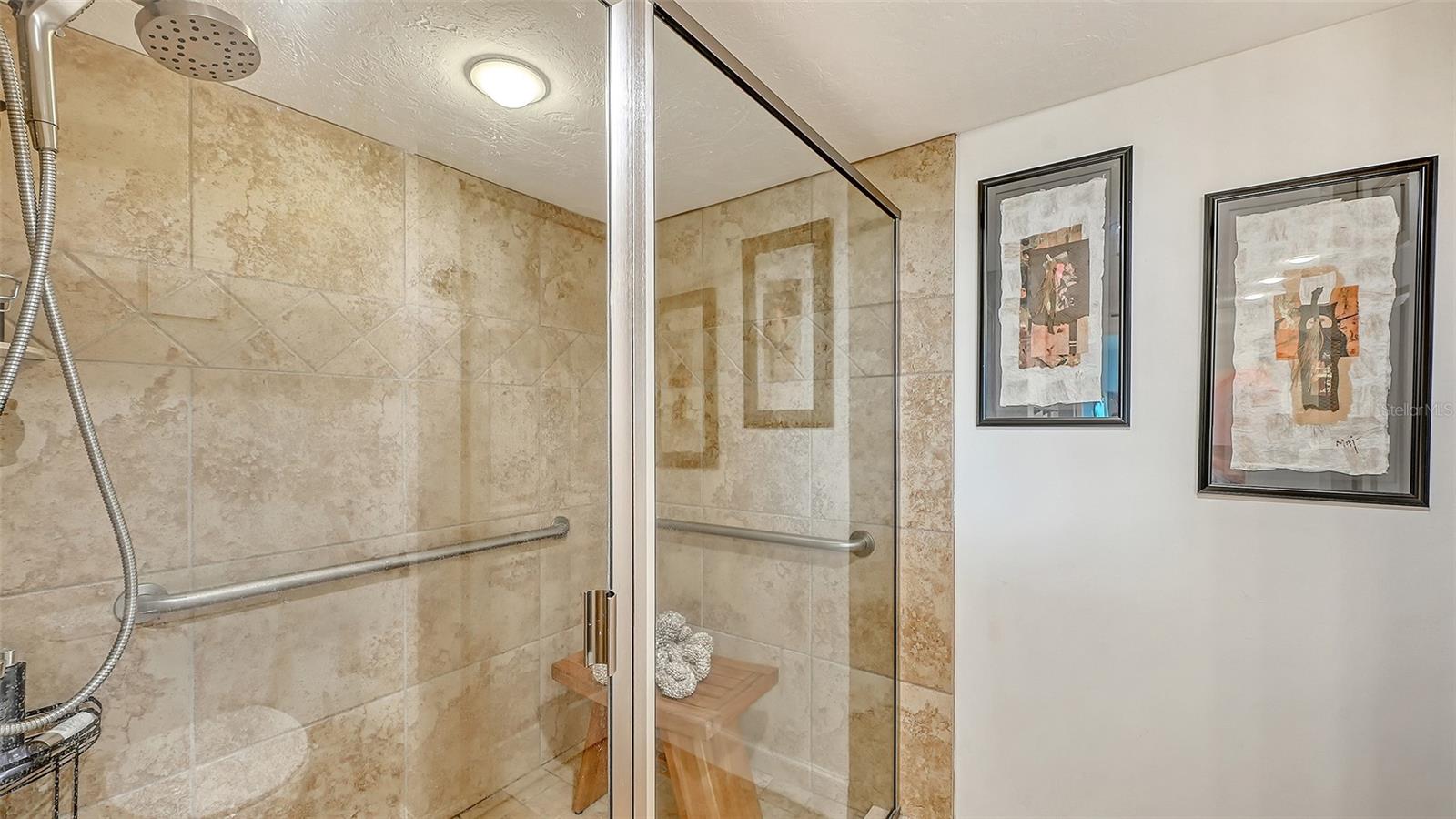 CONDO ON THE BAY TOWER I - Residential