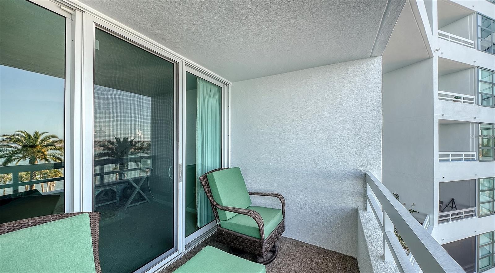 CONDO ON THE BAY TOWER I - Residential