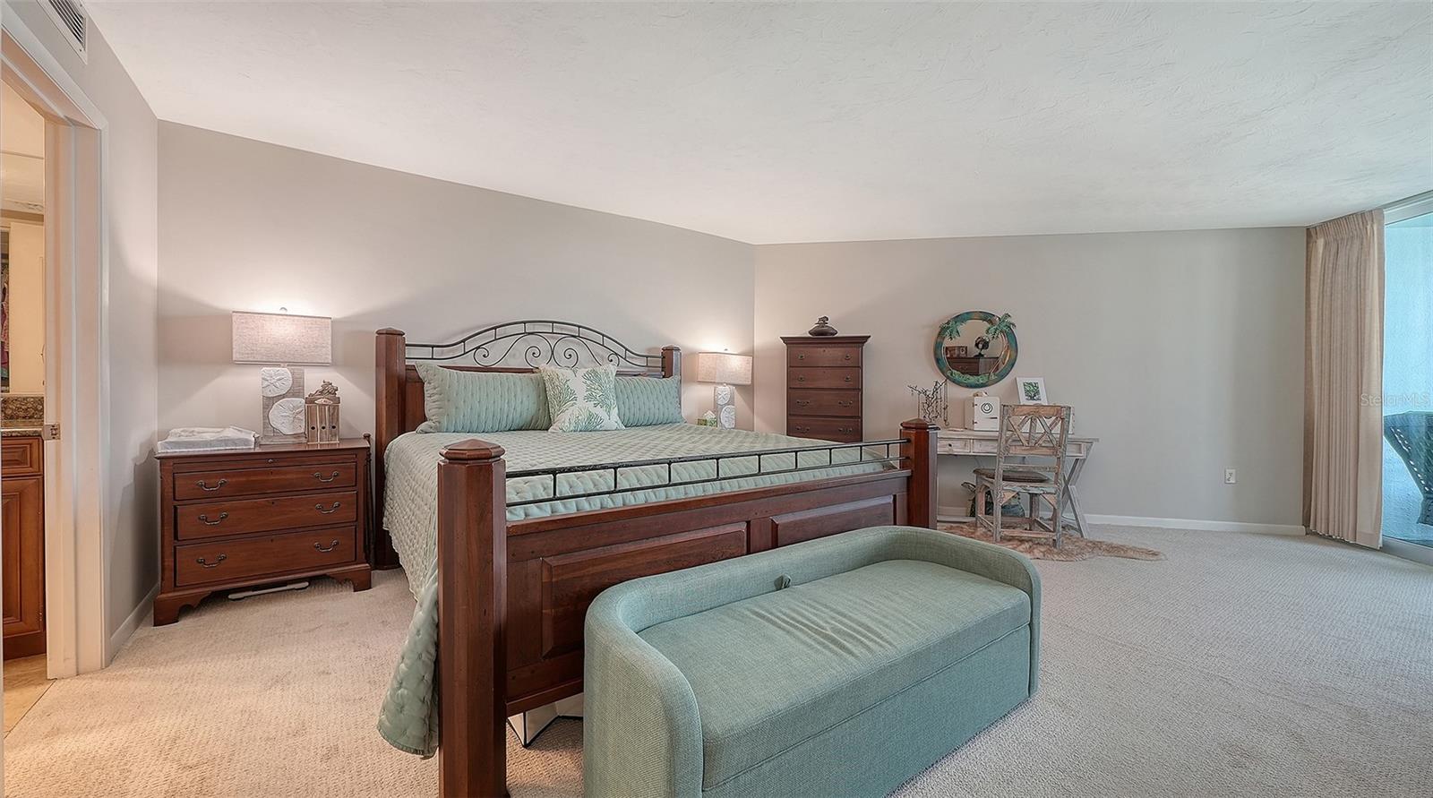 CONDO ON THE BAY TOWER I - Residential