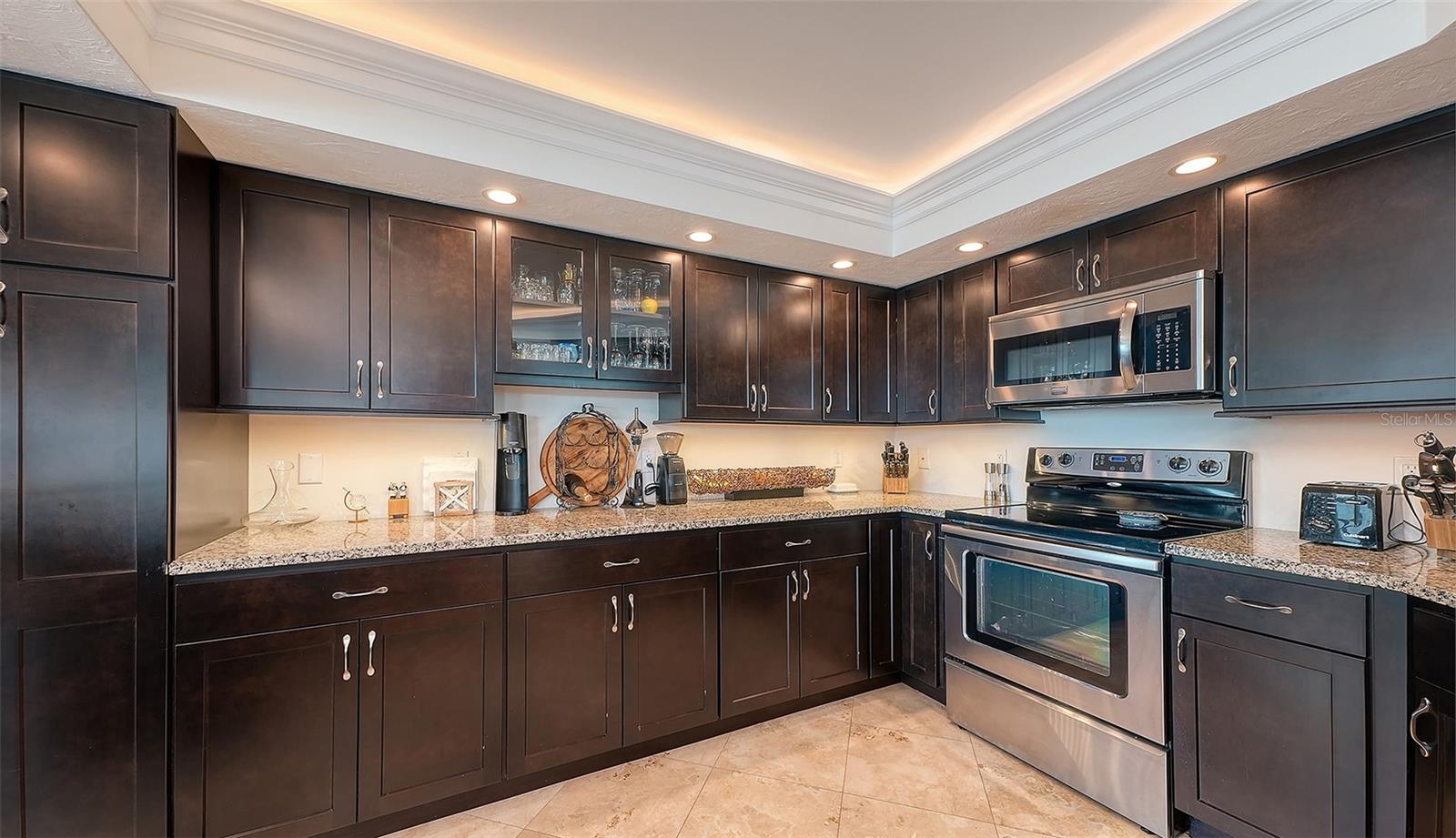 CONDO ON THE BAY TOWER I - Residential