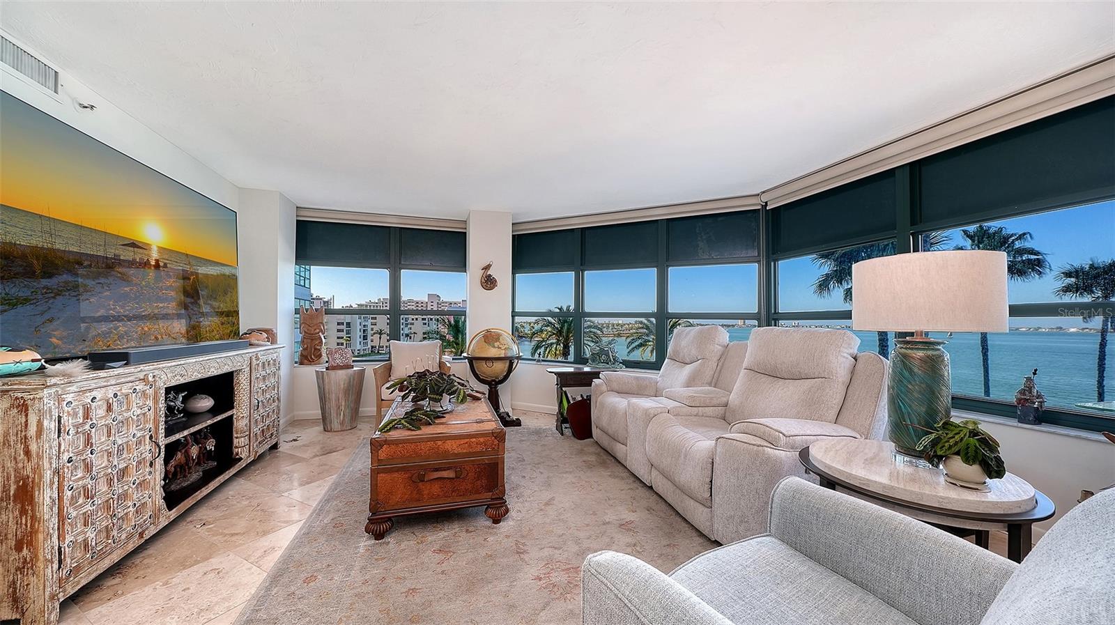 CONDO ON THE BAY TOWER I - Residential