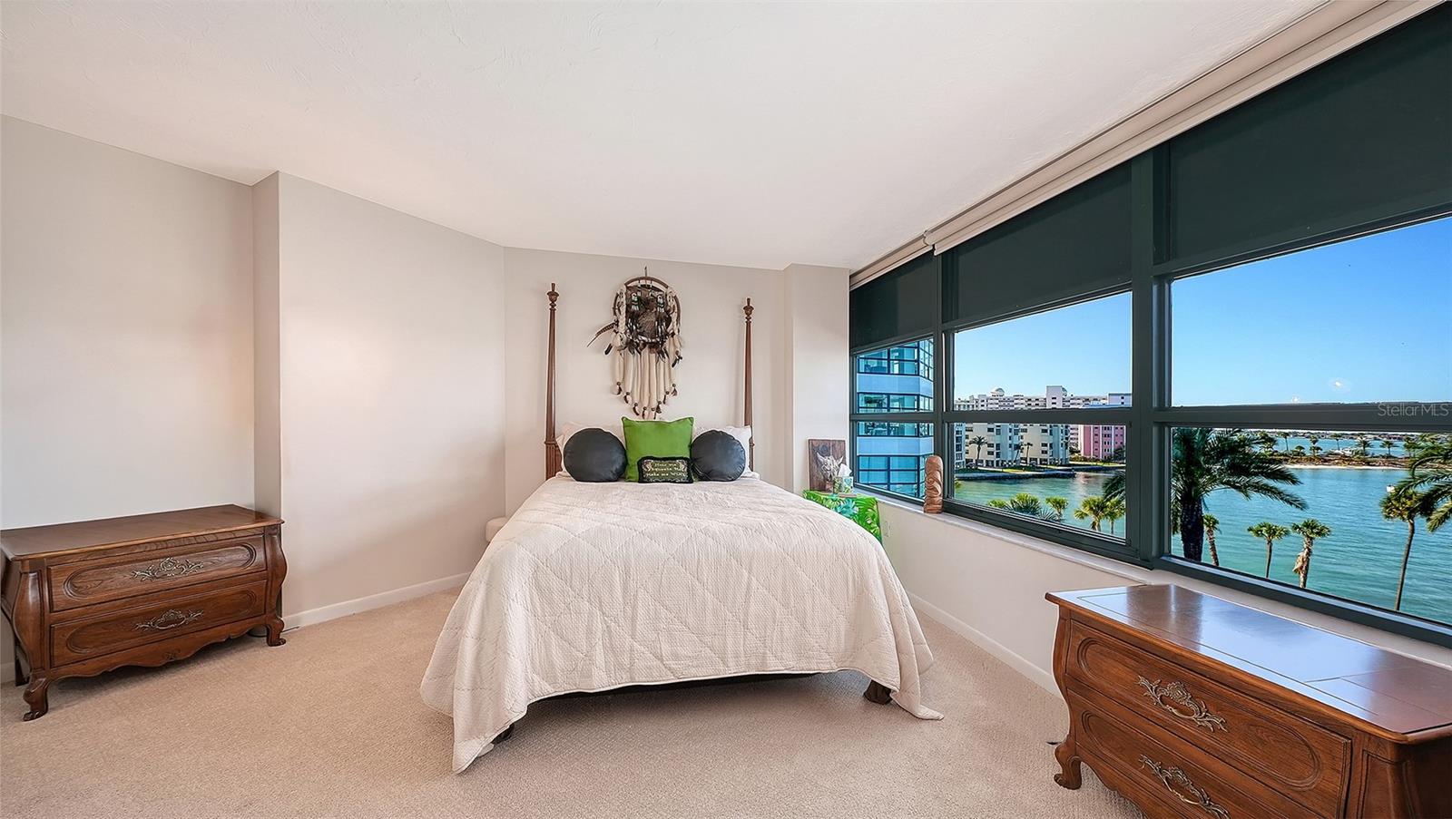 CONDO ON THE BAY TOWER I - Residential