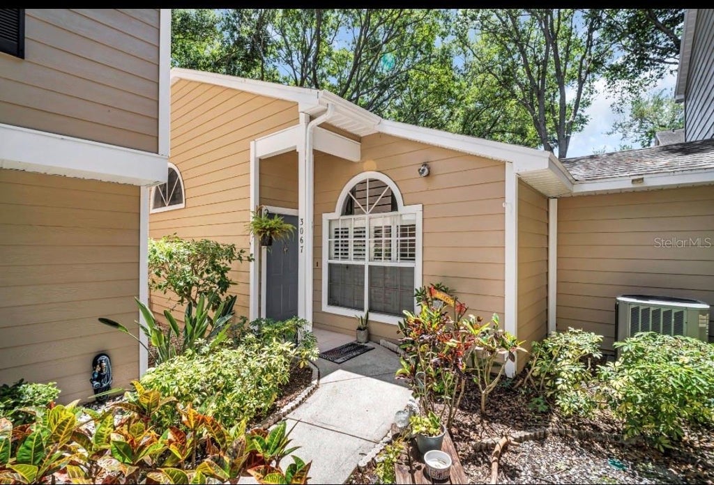 Photo of 3067 Pointer Drive, Palm Harbor, FL 34683 (MLS # A4701576)