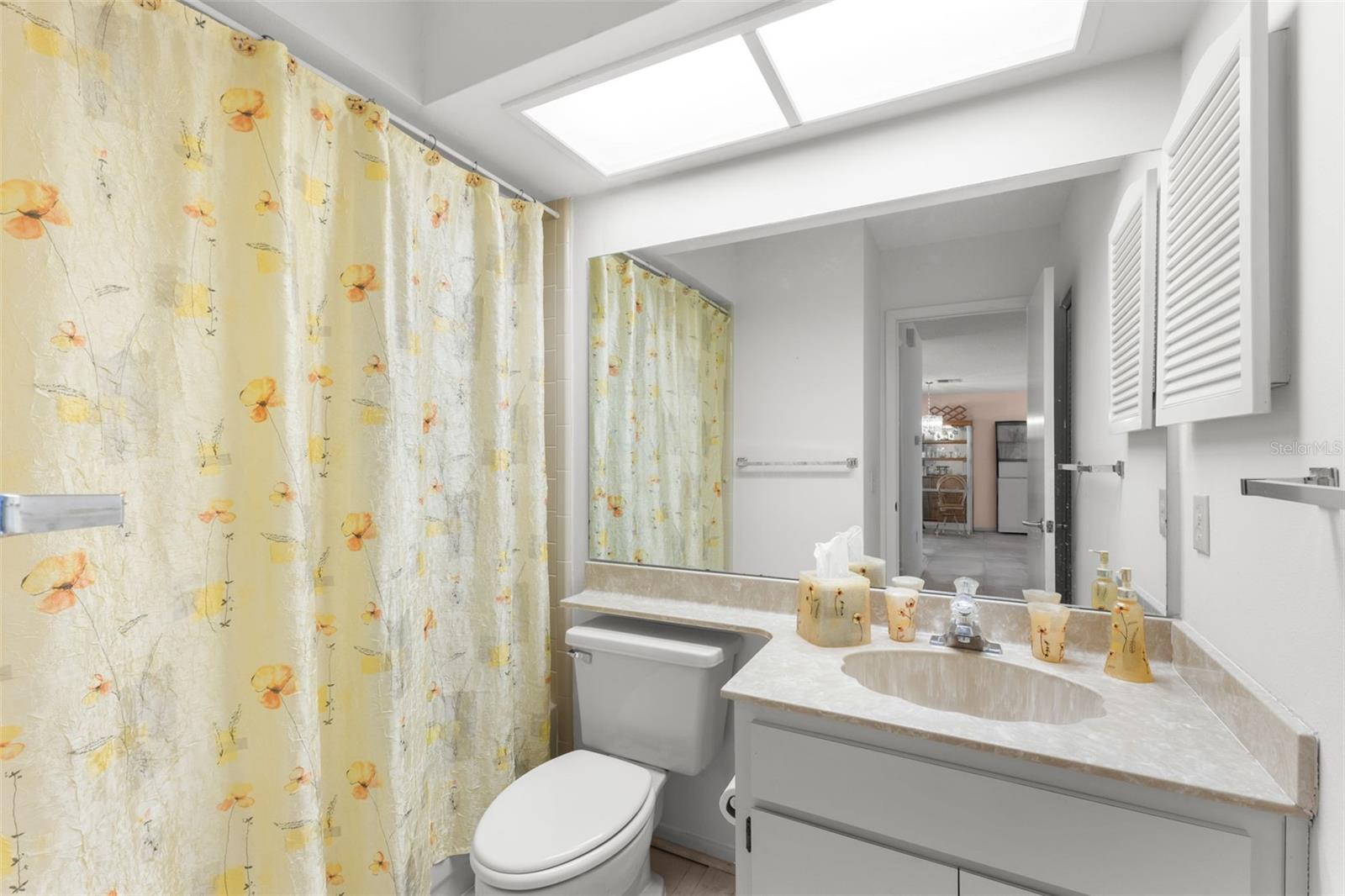 STAMFORD VILLAGE CONDO 01 - Residential