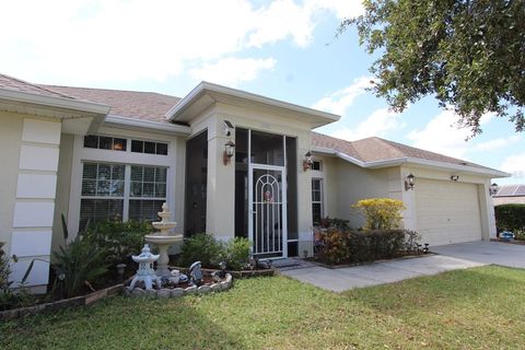 A home in HAINES CITY