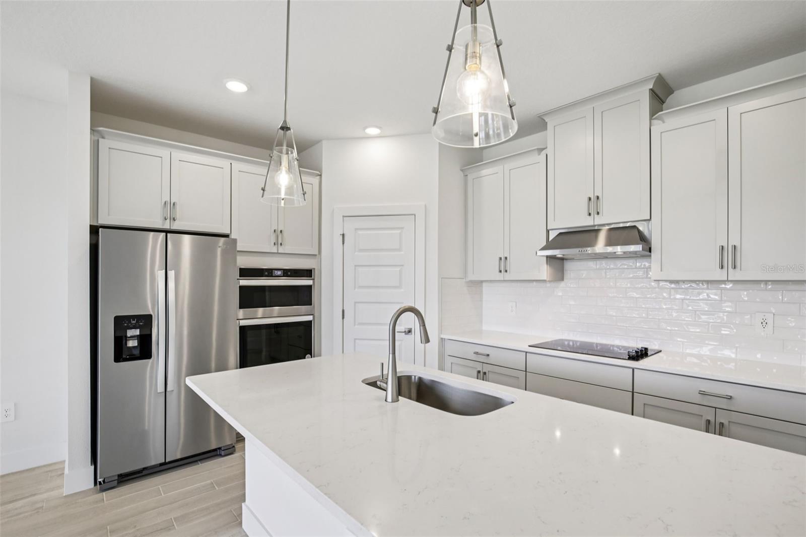 MAGNOLIA BAY - Residential