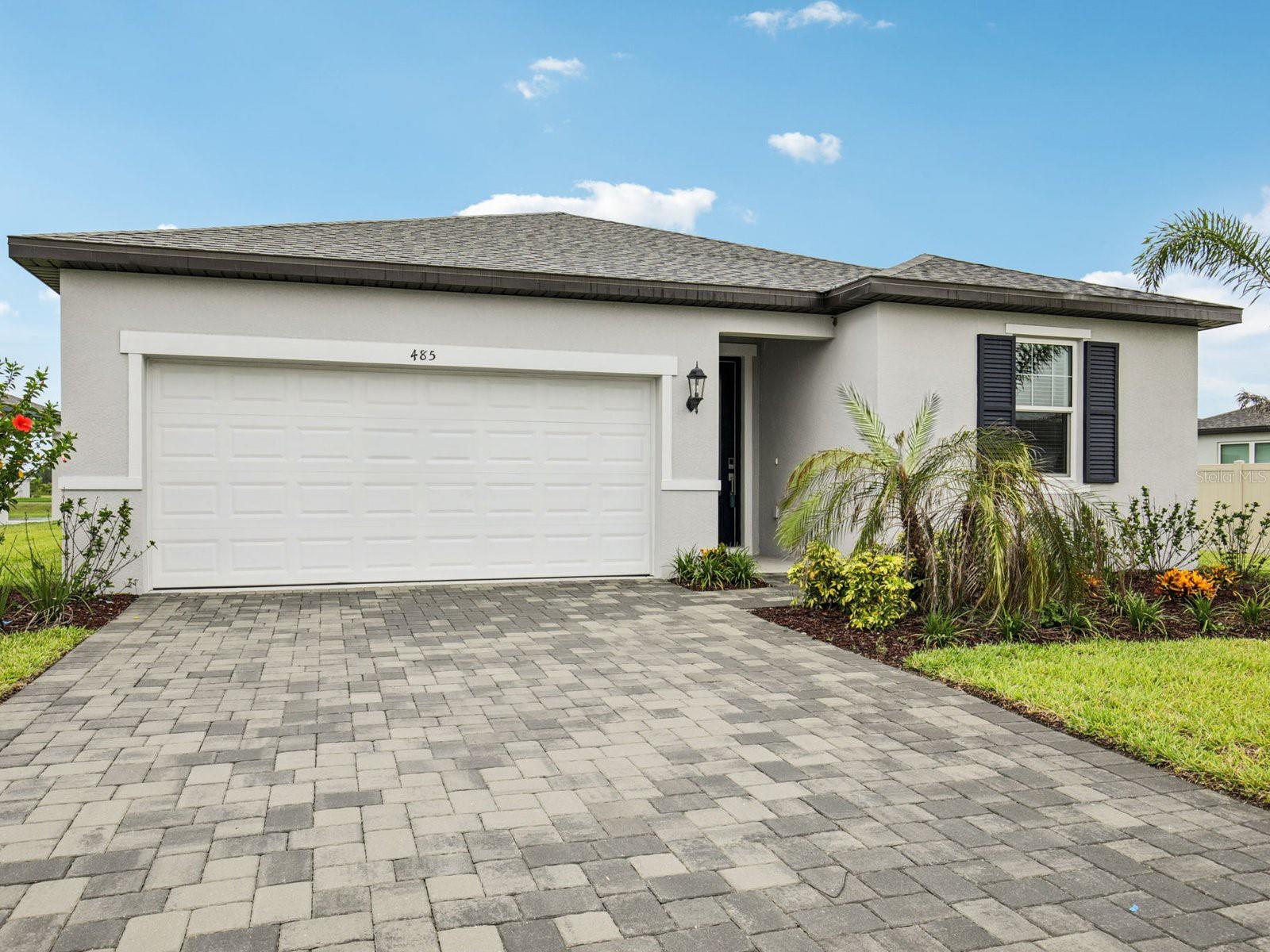 MAGNOLIA BAY - Residential