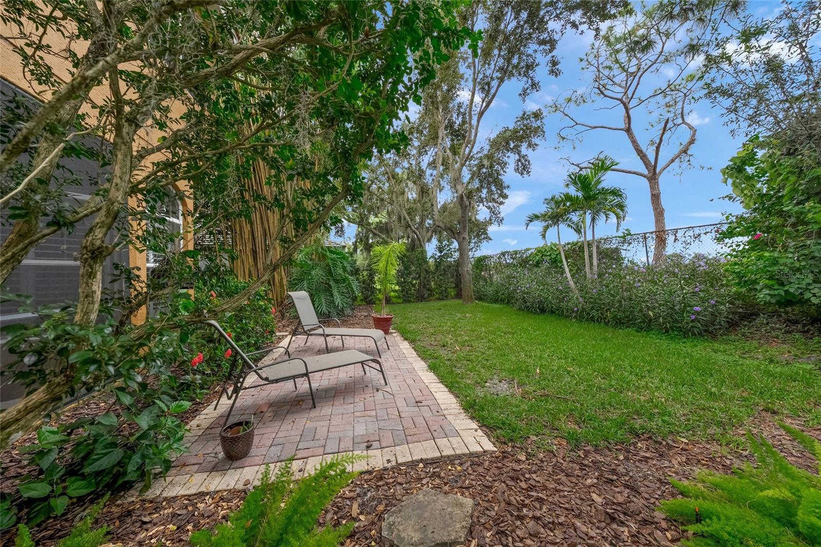 HAMMOCKS - Residential