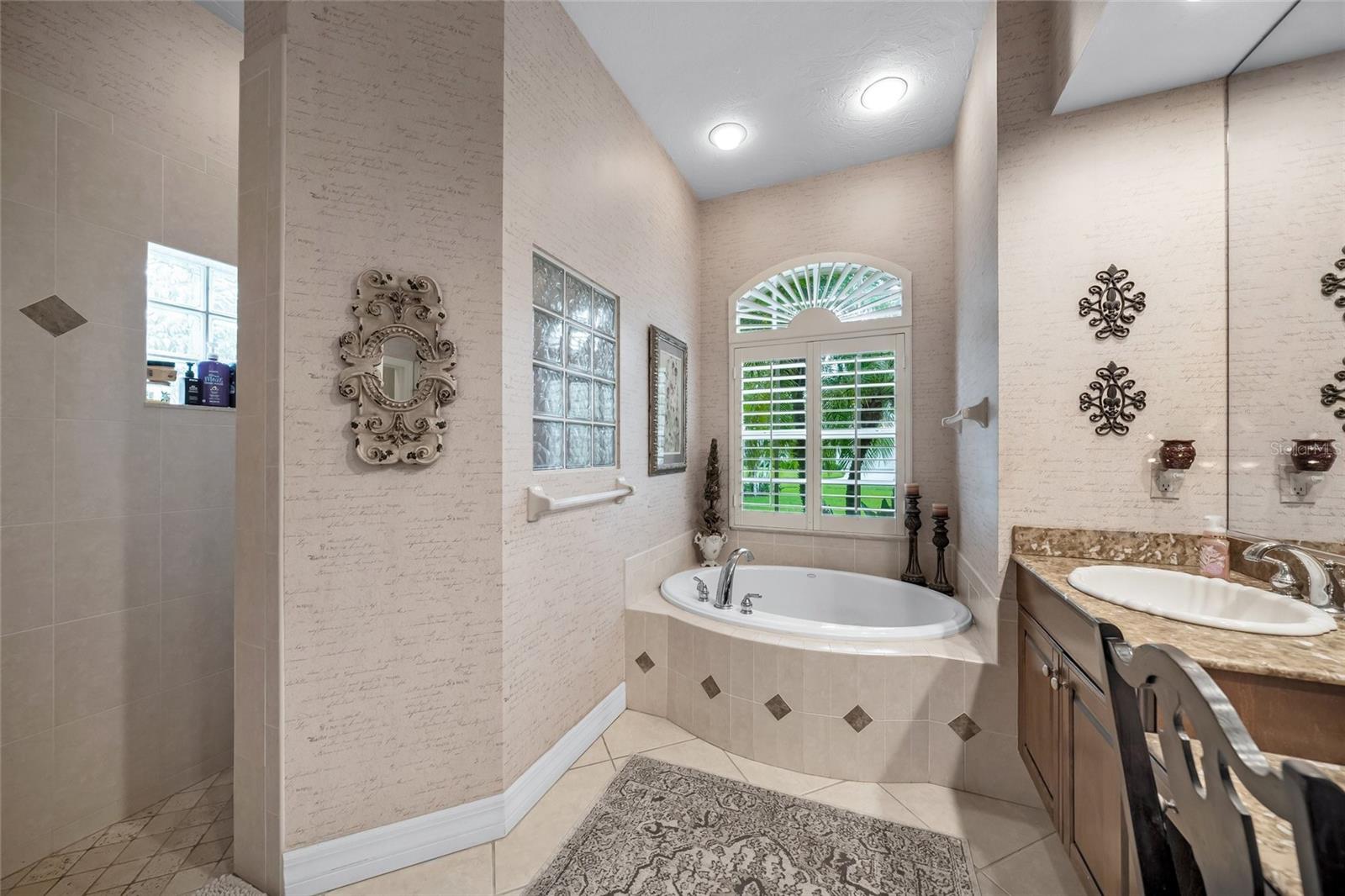 HAMMOCKS - Residential