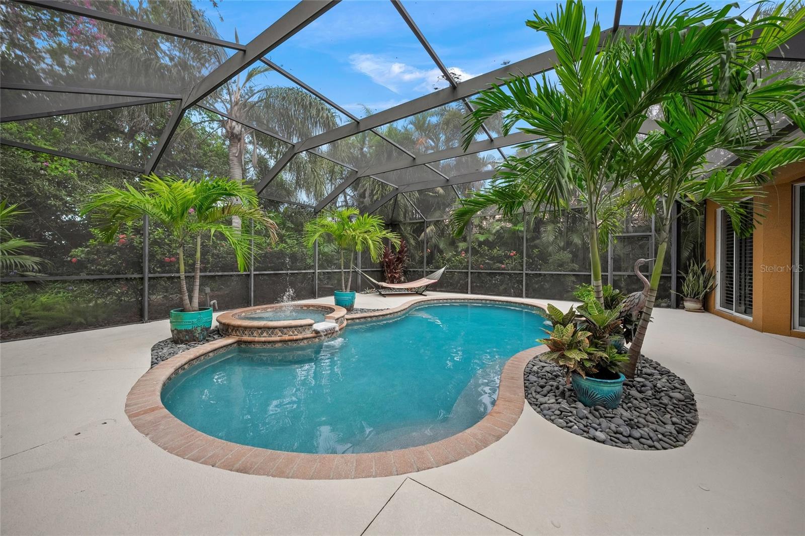 HAMMOCKS - Residential