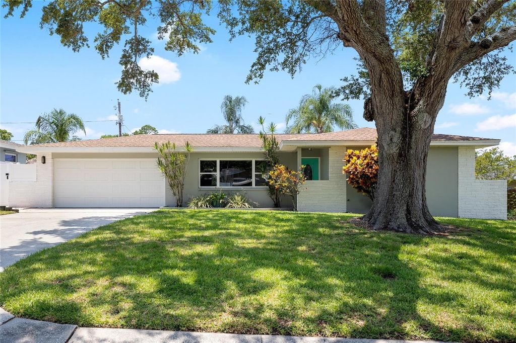 Photo of 1530 Picardy Circle, Clearwater, FL 33755 (MLS # TB8386268)