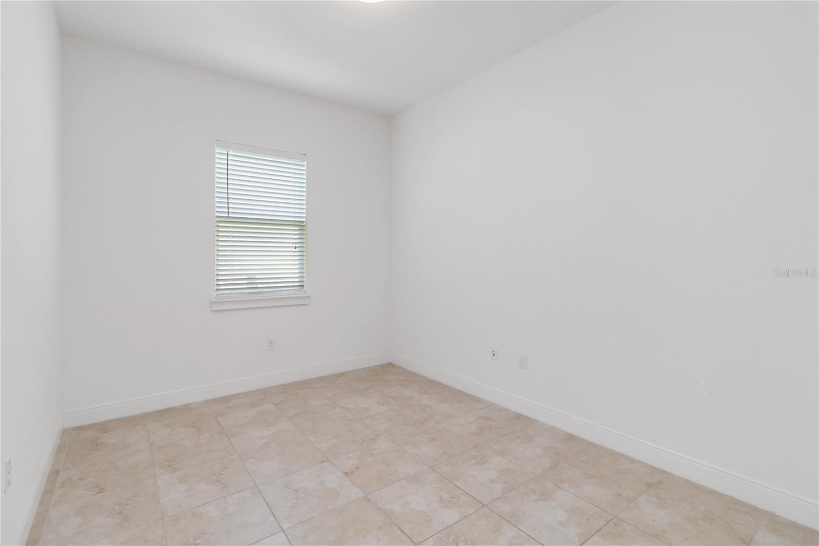 TWIN LAKES PH 1 - Residential